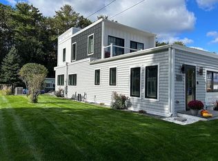 49 Bayview Ave, Ogunquit, ME 03907