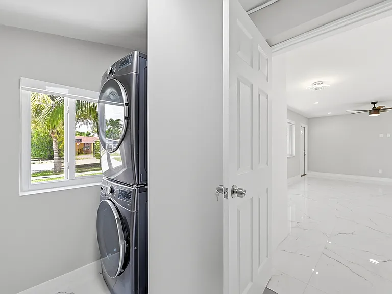 4380 NW 59th Ct — Photo 19