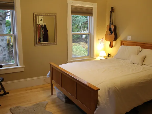 (undisclosed Address), Burlington, VT 05401