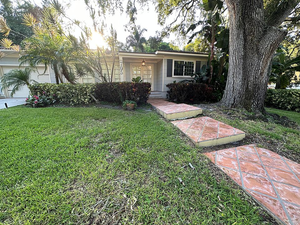 1st image of 705 Wood Dr
