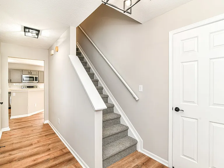 6040 Portwood Ct — Photo 3