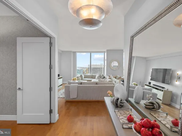 1414 S Penn Sq #25CDE, Philadelphia, PA 19102