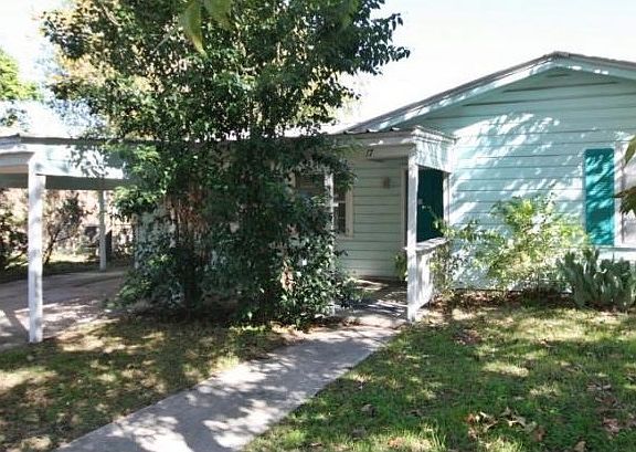 4th image of 17 Hollywood Dr