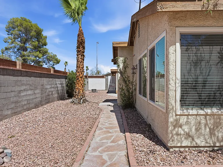 3971 Spring Leaf Dr — Photo 38