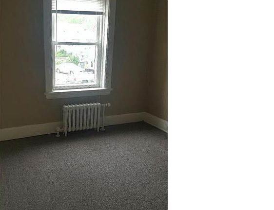 5th image of 2289 Upton Ave APT 9