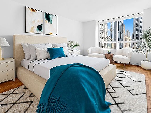 5th image of 15 W 53rd St #31B