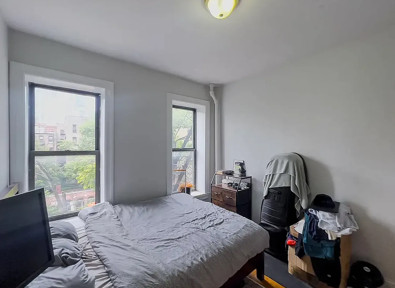 98 Thompson Street — Photo 4