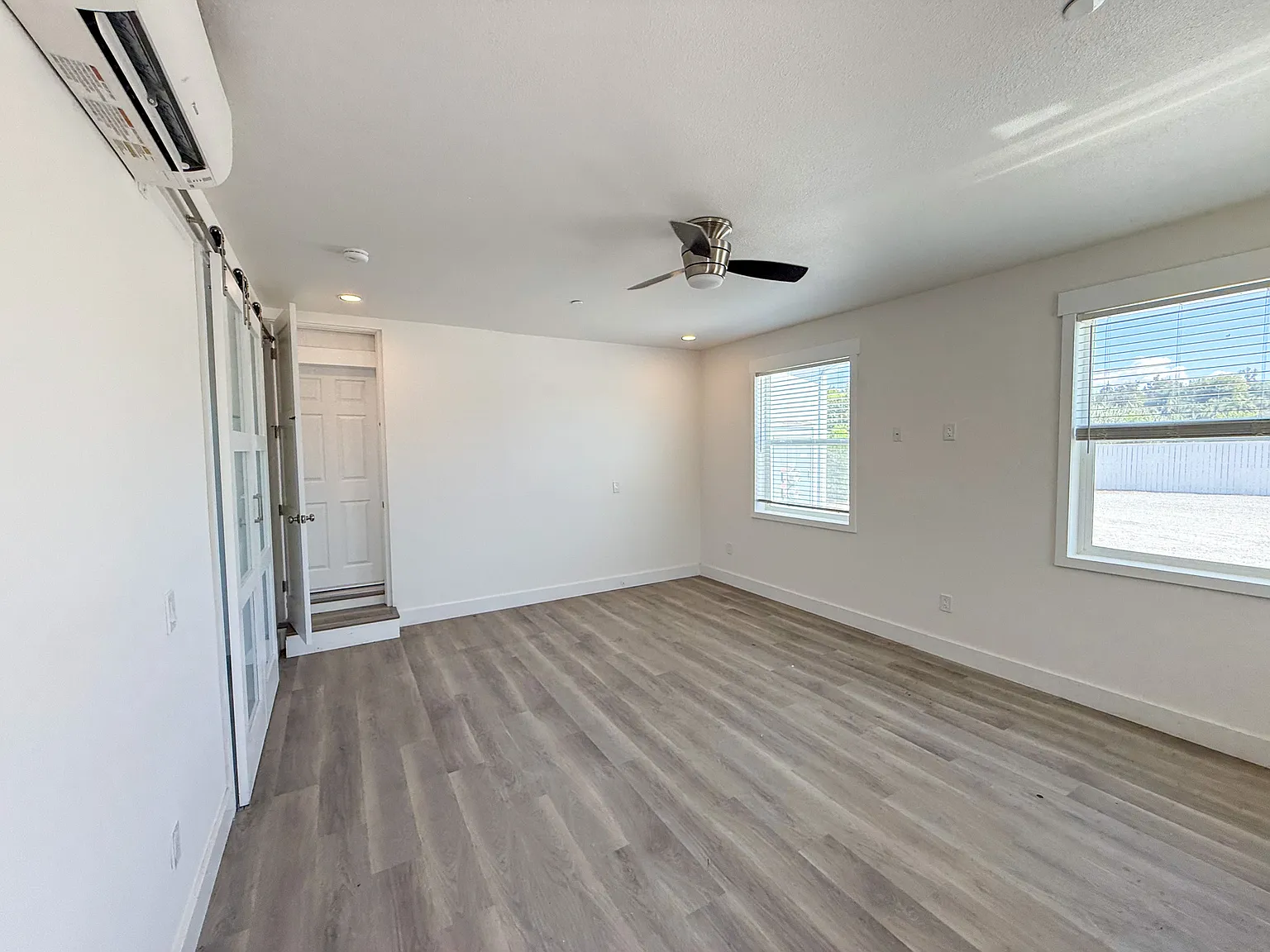 1 bed, 500 sqft, $1,895 — Photo 3