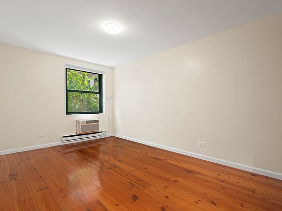 5th image of 712 Washington St APT 2B