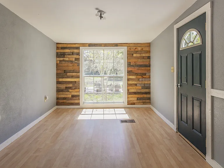 1824 Marion County Rd — Photo 11