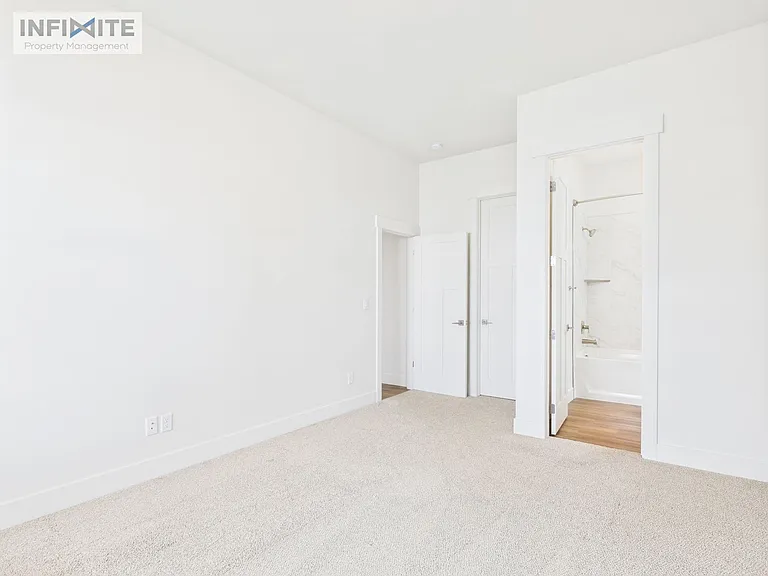 1611 Wyatt Earp Ct — Photo 22