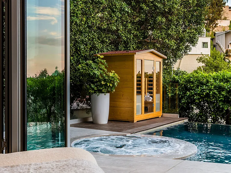 Outdoor Sauna seating for 2.