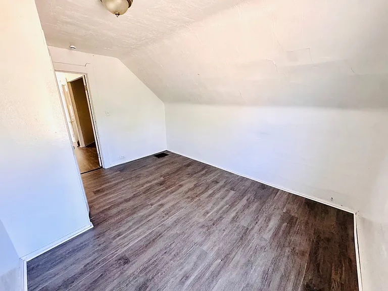 924 Ansel Rd — Photo 21