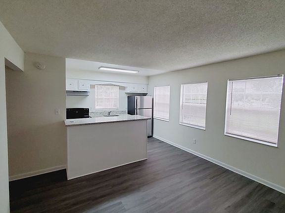 4th image of 5258 Davisson Ave #5238