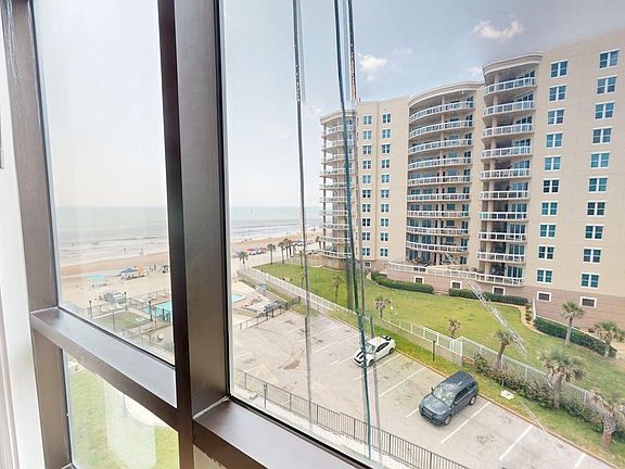 5th image of 1909 S Atlantic Ave #605