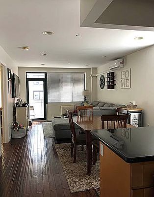 4th image of 4261 Hunter St APT 2R