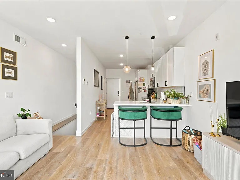 1729 Francis St #1 — Photo 9