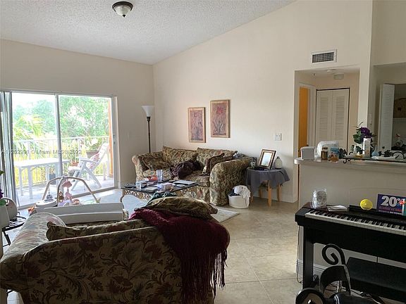 2nd image of 6976 SW 39th St APT G302