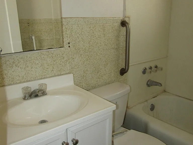 3710 W Grand Ave — Photo 13