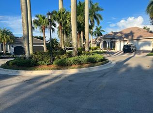 2534 Poinciana Dr, Fort Lauderdale, FL 33327