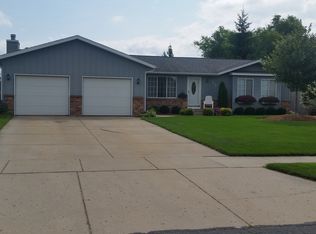 5827 Appleview Dr SE, Kentwood, MI