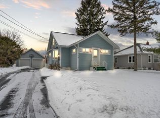 709 Royal Dr, Jackson, MI