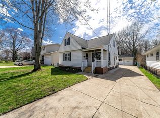 738 Bryn Mawr Ave, Wickliffe, OH 44092