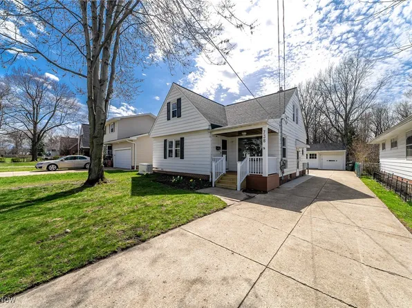 738 Bryn Mawr Ave, Wickliffe, OH 44092