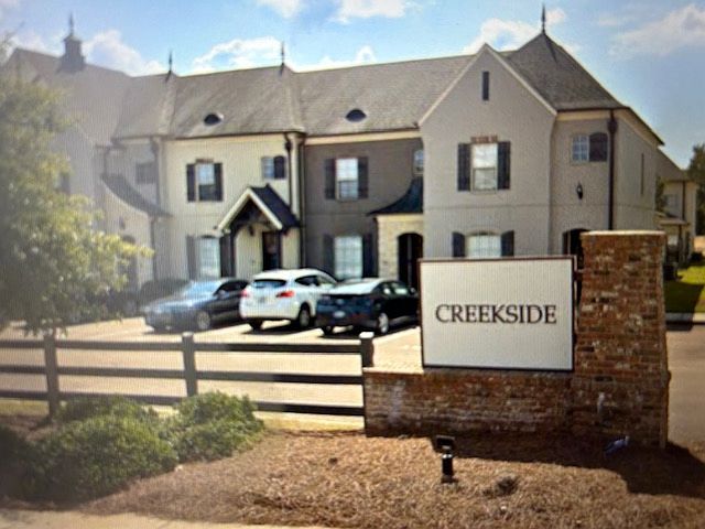 1st image of 103 Farm View Dr APT 105