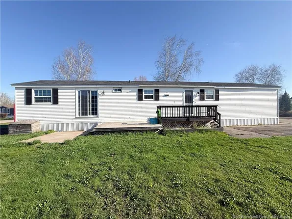 5 Brookview Ave, Sussex Corner, NB E4E 2W3