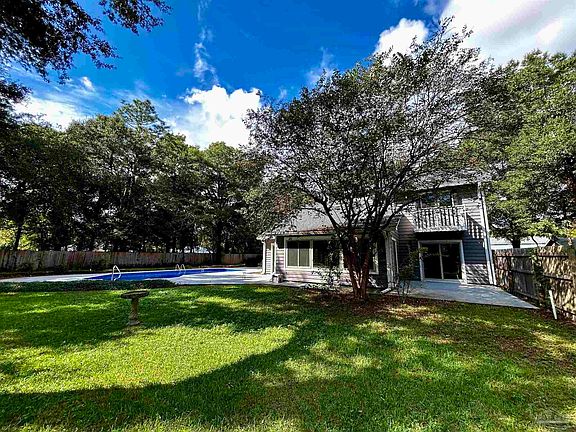 2nd image of 5737 Hermitage Cir