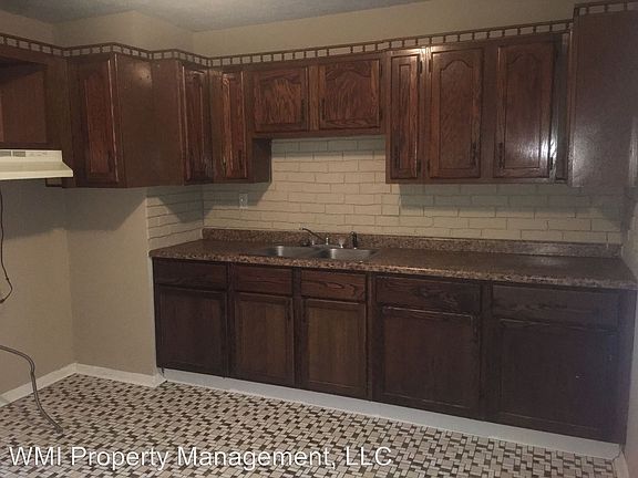 3rd image of 4939 N Katherine Dr