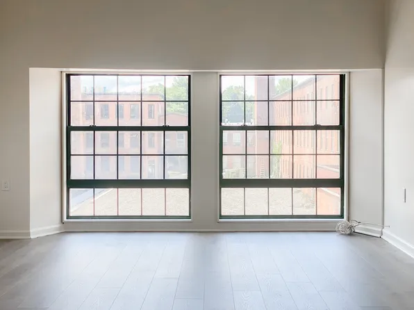 70 Johnes St APT 326, Newburgh, NY 12550