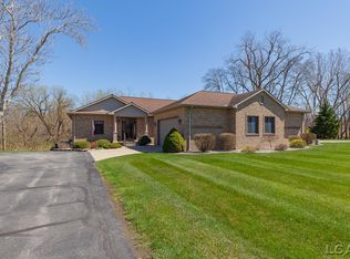 4242 Evergreen Rd, Adrian, MI 49221