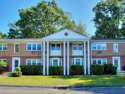 124 Katona Dr APT 1B2, Fairfield, CT, 06824