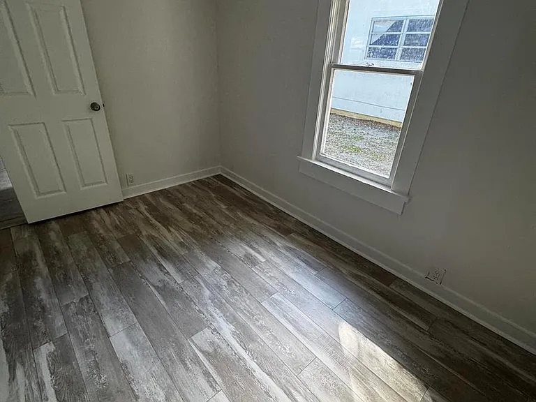 315 N K St — Photo 9