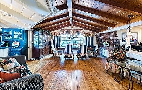 Tongue and groove vaulted ceiling