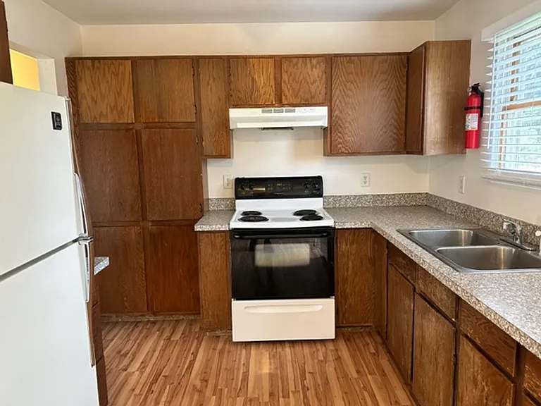 317 N 25th Ave — Photo 8
