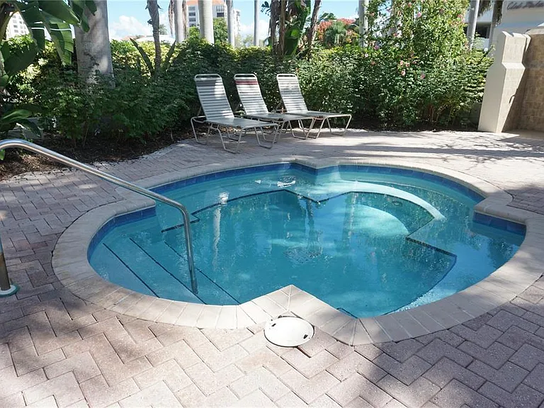 6093 Bahia Del Mar Cir #277 — Photo 4