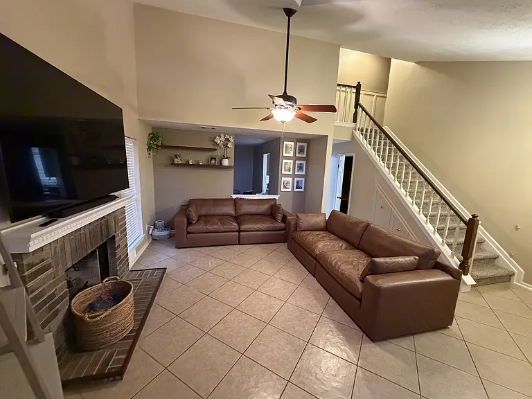 6922 Redwood Falls Dr — Photo 2