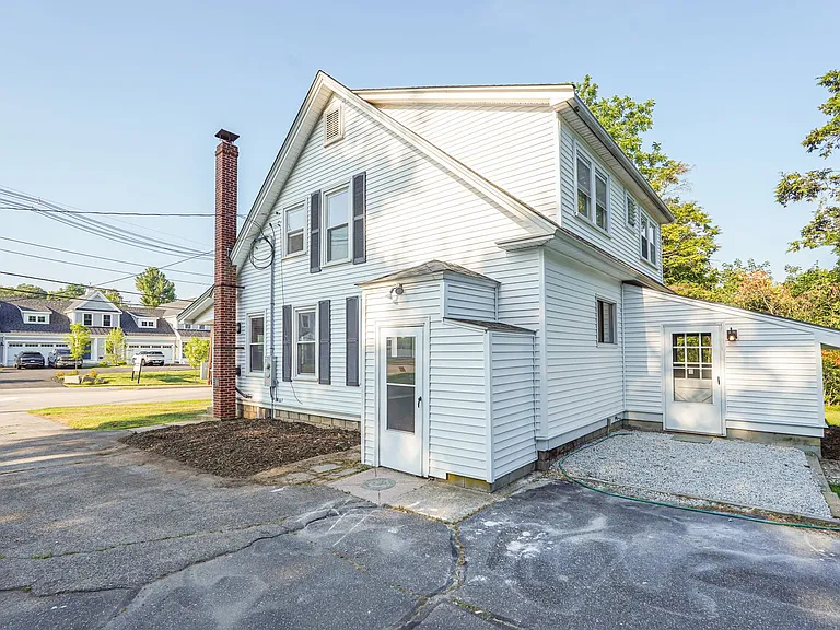 84 E Main St — Photo 55