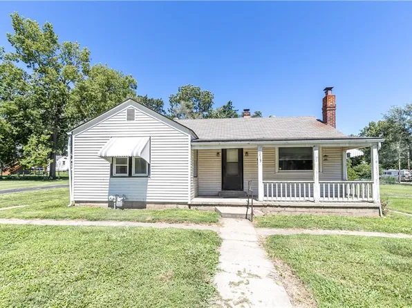 213 E Morse Ave, Bonner Springs, KS 66012