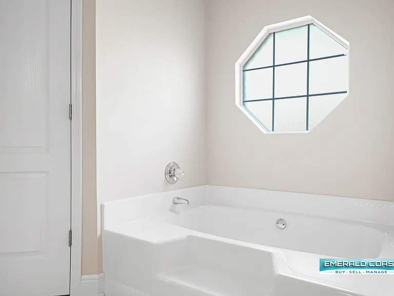 238 Foxchase Way — Photo 20