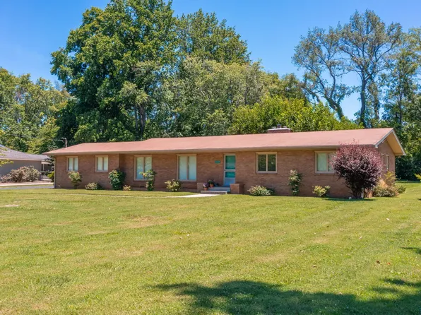 1119 Houston Dr, Murfreesboro, TN 37130