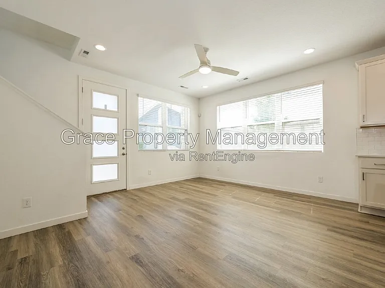7920 Slate River St #D — Photo 4