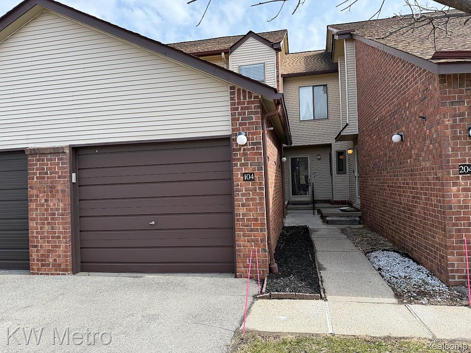 1st image of 6680 Ridgefield Cir APT 104