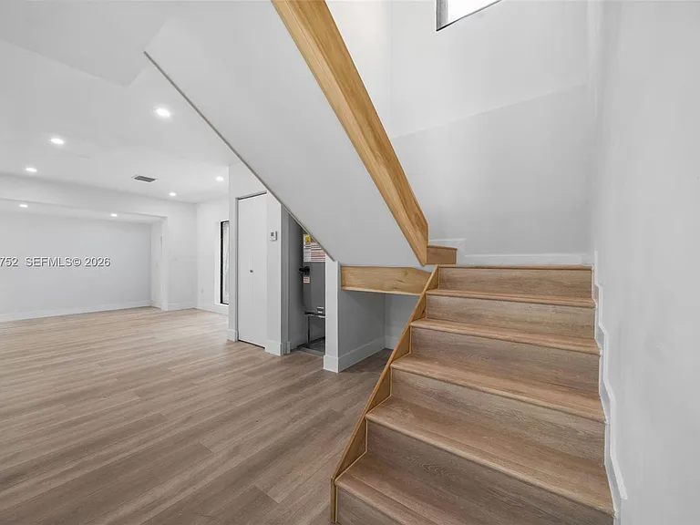 4746 NW 10th Ave — Photo 19