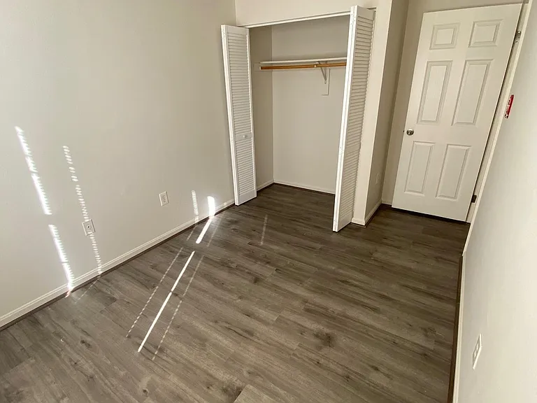 18222 Fox Chase Cir — Photo 17