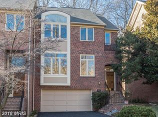 11513 Hemingway Dr, Reston, VA 20194