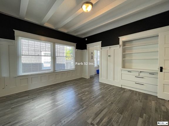 5th image of 1406 6th Ave